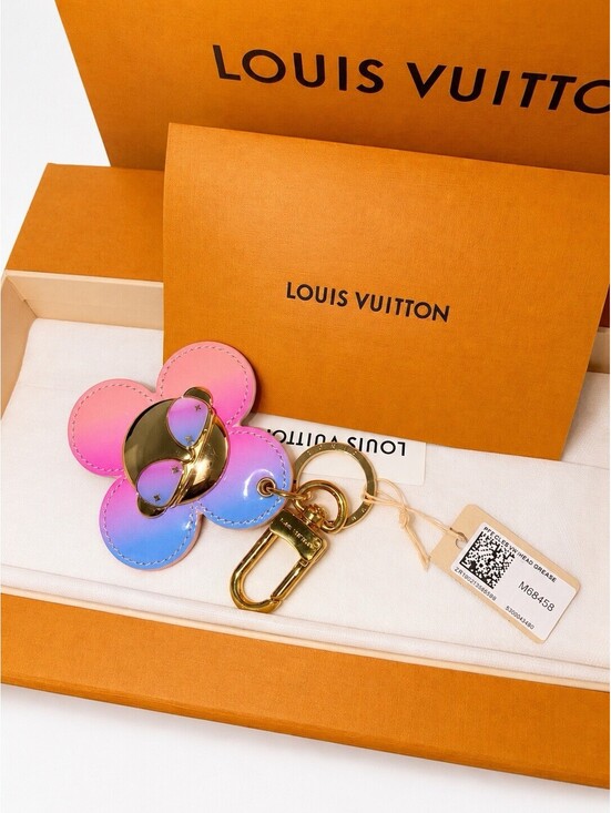 Louis Vuitton Accessories - New! Louis Vuitton Vivienne Head Grease Bag Charm Key Holder M68458 Box Tag Rare
